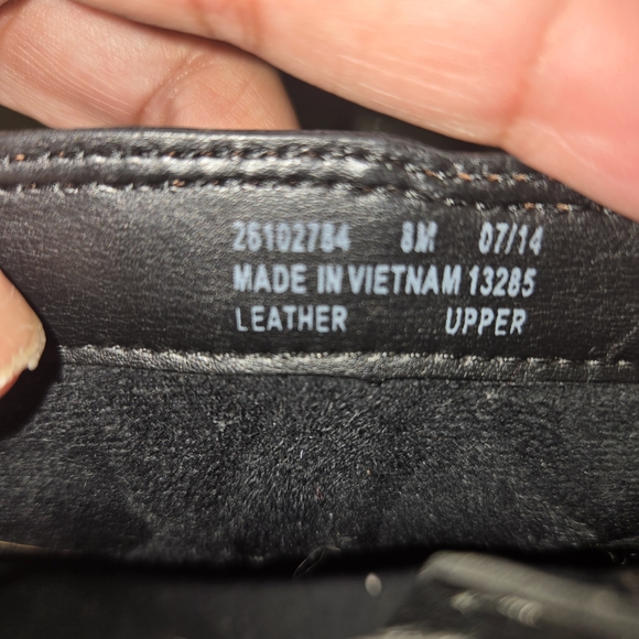 Clarks Women's Dark Brown Ankle Leather Boots with Side Zipper Size 8M - Picture 8 of 9